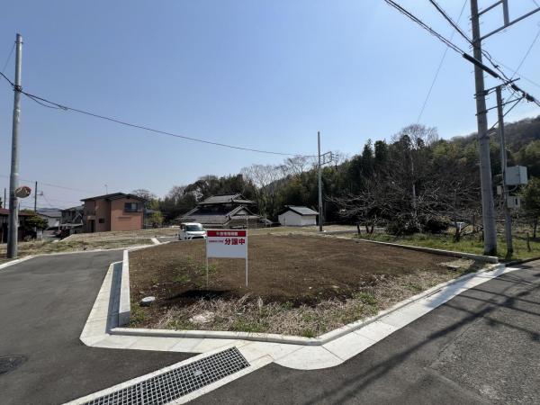 秦野市渋沢 建築条件付売地 前面道路含む現地写真