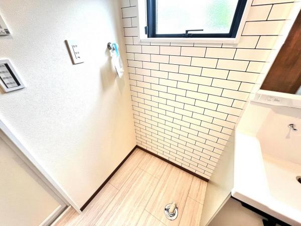 秦野市渋沢 新築一戸建 ランドリースペース