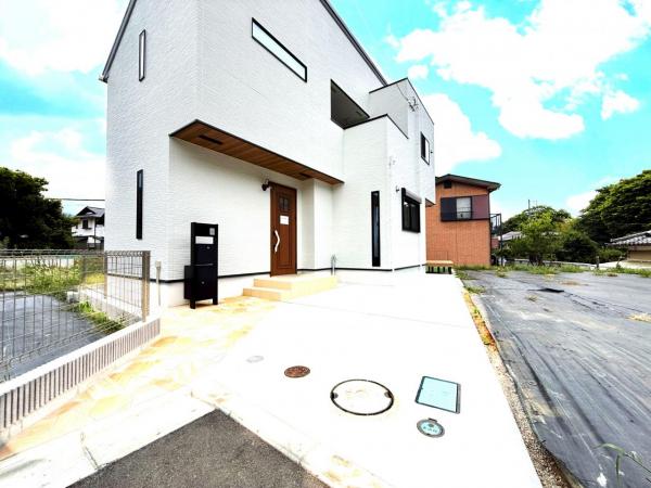 秦野市渋沢 新築一戸建 駐車場