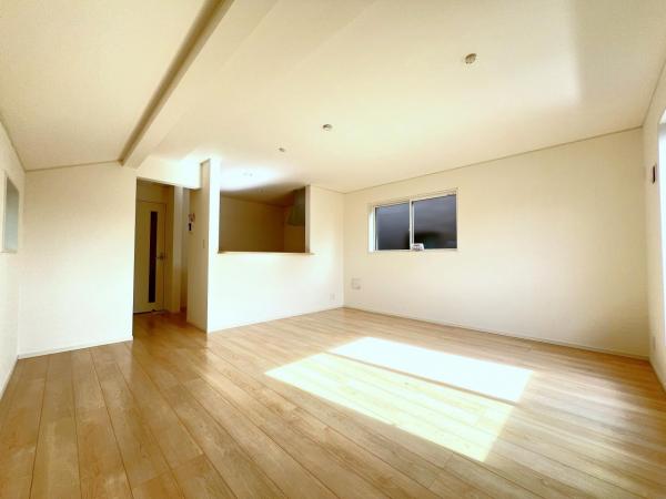 綾瀬市上土棚北 第23 リビング