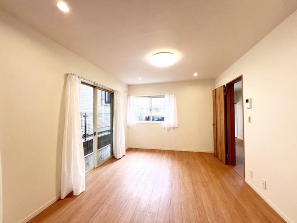 横浜市西区境之谷戸建2 ダイニング