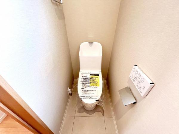 横浜市西区境之谷戸建2 トイレ