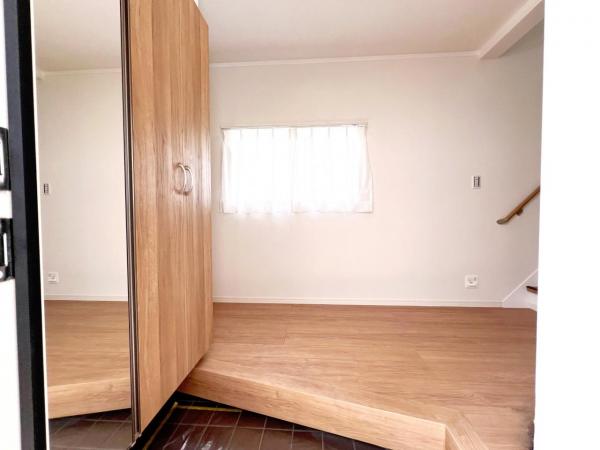 横浜市西区境之谷戸建2 玄関