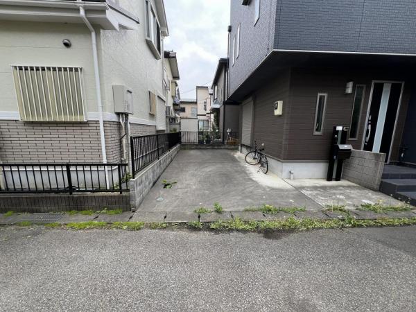 春日部市谷原１丁目 中古戸建 駐車場