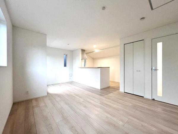 八王子市大和田町 第25 リビング