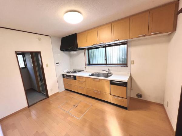 厚木市飯山南１丁目 中古戸建 ダイニングキッチン