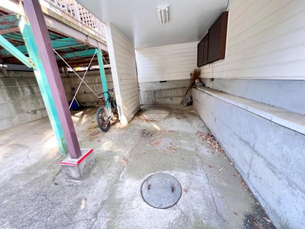 厚木市飯山南１丁目 中古戸建 駐車場