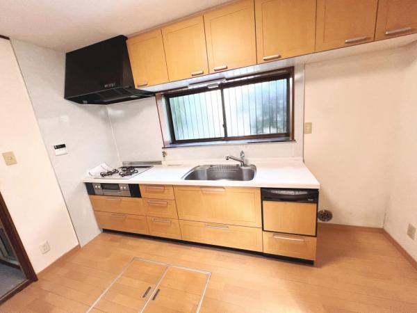 厚木市飯山南１丁目 中古戸建 キッチン