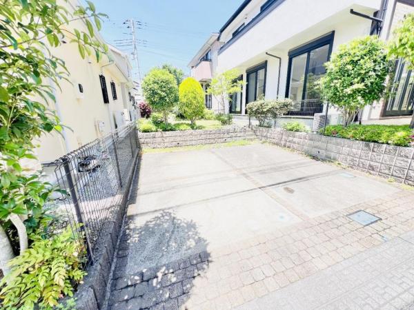 千葉市緑区おゆみ野中央８丁目 中古戸建 駐車場