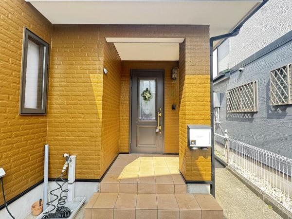 三浦市三崎町諸磯 中古戸建 玄関