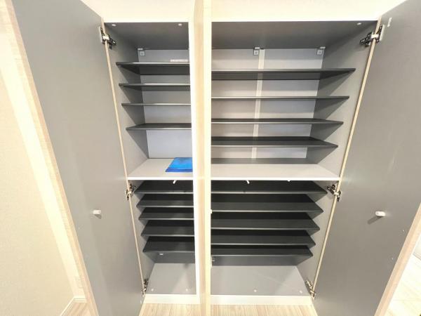 読売ランドサニーフラット 玄関