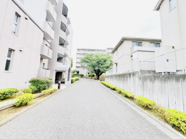 ライブアート春の道　8号棟 現況写真