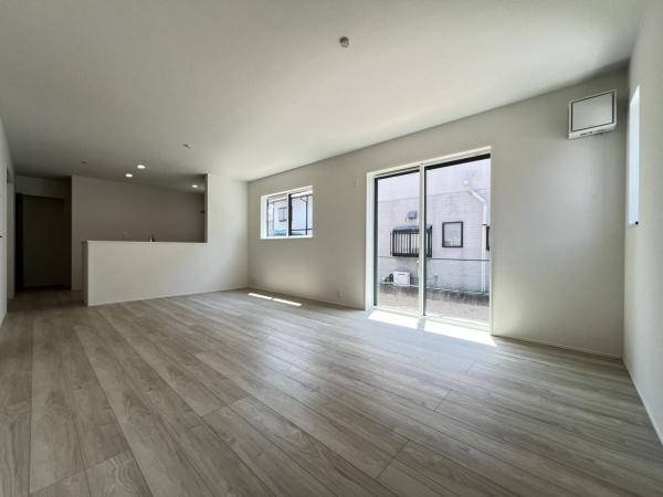 松戸八ケ崎4丁目24ー1期 リビング