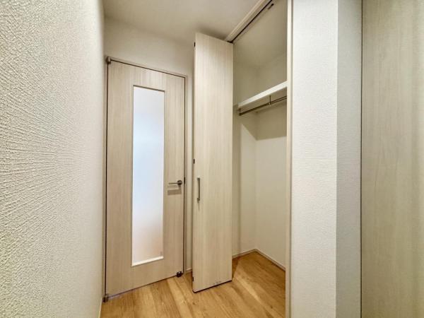 横浜市金沢区富岡西７丁目 戸建 収納