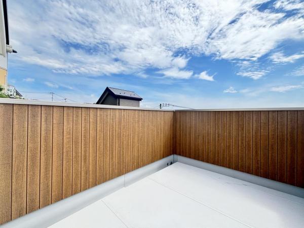 横浜市金沢区西柴２丁目 戸建 バルコニー