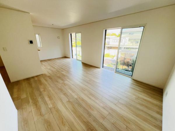 新築戸建 神奈川県横浜市旭区上白根町 JR横浜線中山駅 4,080万円