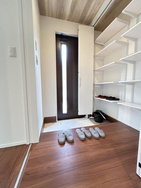 ララフィール宮崎町1期 玄関