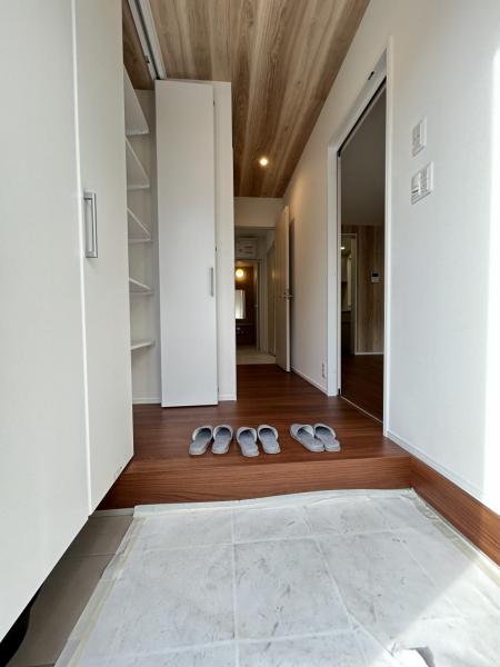 ララフィール宮崎町1期 玄関