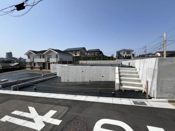 藤沢市天神町２丁目 土地 前面道路含む現地写真