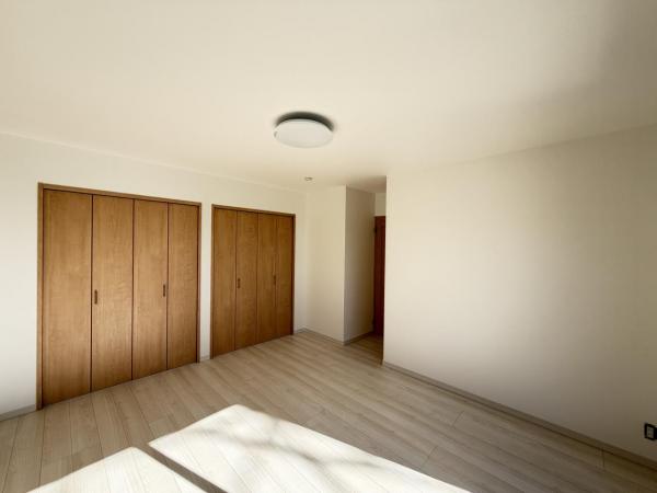 横須賀市ハイランド３丁目 戸建 収納