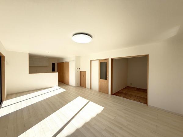 横須賀市ハイランド３丁目 戸建 ダイニングキッチン