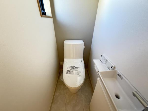 横須賀市ハイランド３丁目 戸建 トイレ