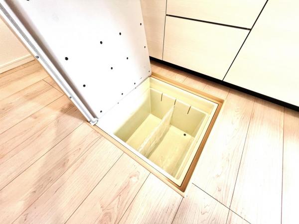 秦野市南矢名 第17 収納