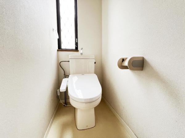 中郡大磯町月京 中古戸建 トイレ
