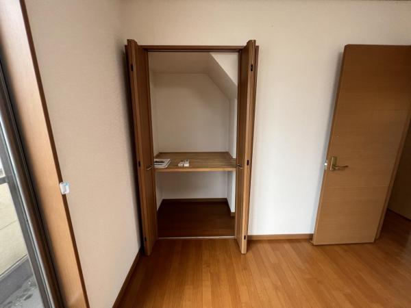 千葉市中央区葛城3丁目 中古戸建 収納
