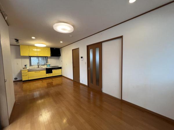 千葉市中央区葛城3丁目 中古戸建 ダイニングキッチン