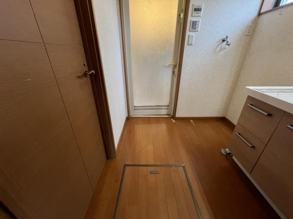 千葉市中央区葛城3丁目 中古戸建 脱衣所