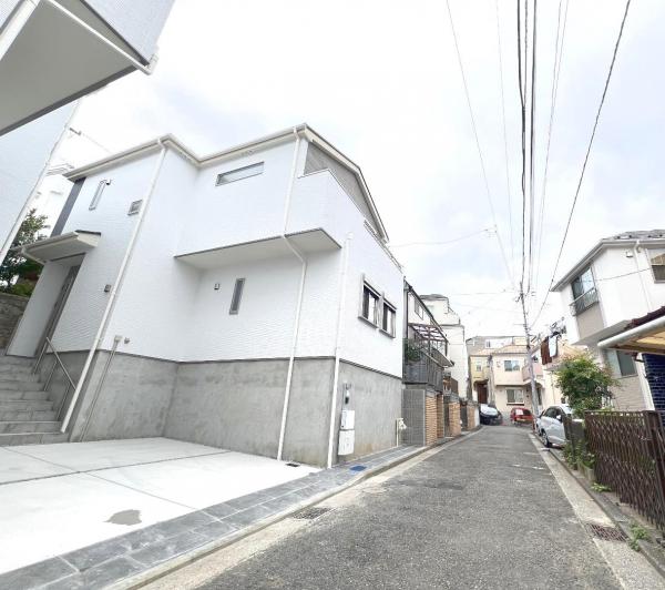 横浜市港南区港南1丁目2期 前面道路含む現地写真