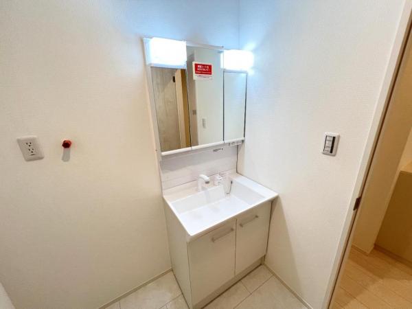 横浜市港南区港南1丁目2期 洗面化粧台