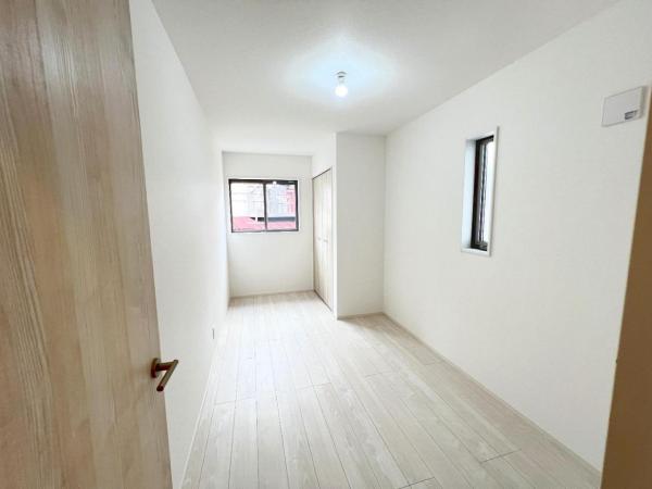 横浜市港南区港南1丁目2期 洋室