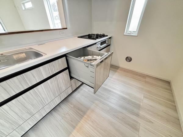 横浜市金沢区富岡東６丁目 戸建 キッチン