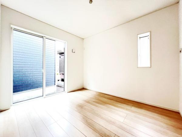 横浜市青葉区荏田西４丁目 戸建 洋室