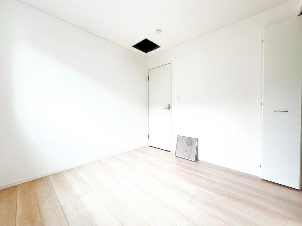 横浜市青葉区荏田西４丁目 戸建 収納