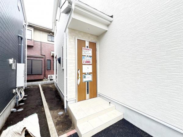 横浜市青葉区荏田西４丁目 戸建 玄関