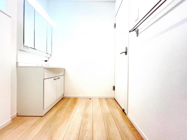 横浜市青葉区荏田西４丁目 戸建 脱衣所