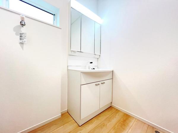 横浜市青葉区荏田西４丁目 戸建 洗面化粧台