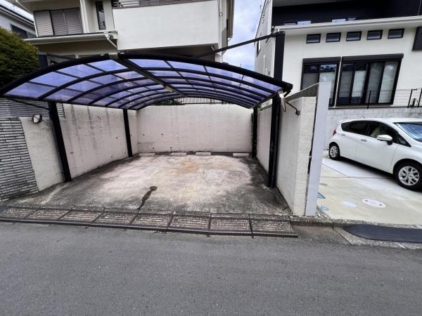 伊勢原市高森台２丁目 中古戸建 駐車場
