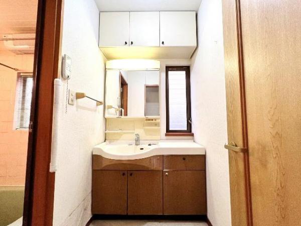 伊勢原市高森台２丁目 中古戸建 洗面化粧台