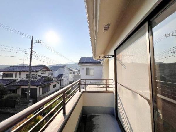 伊勢原市高森台２丁目 中古戸建 バルコニー