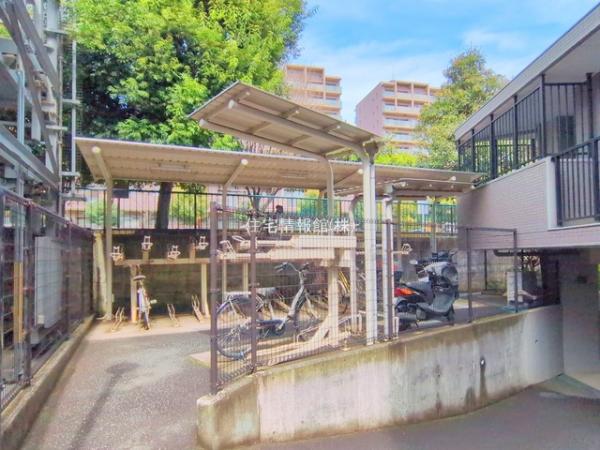 ビッグヴァンパークヒルズ小机 