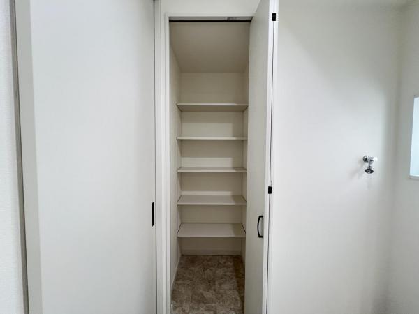 横須賀市鴨居１丁目 戸建 ランドリースペース