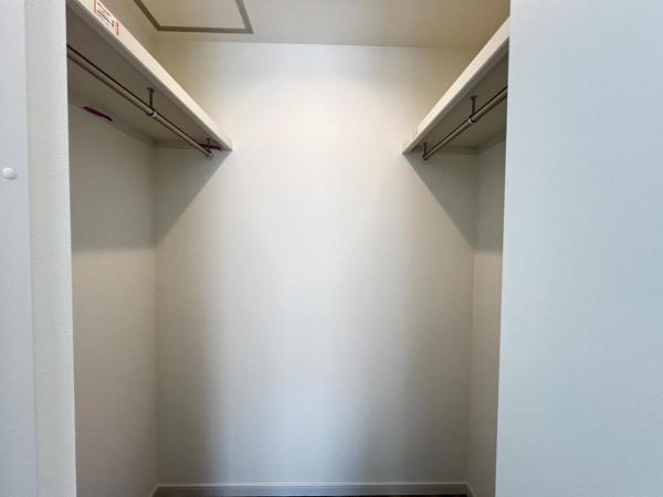 横須賀市鴨居１丁目 戸建 ウォークインクローゼット