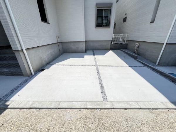 横須賀市鴨居１丁目 戸建 駐車場