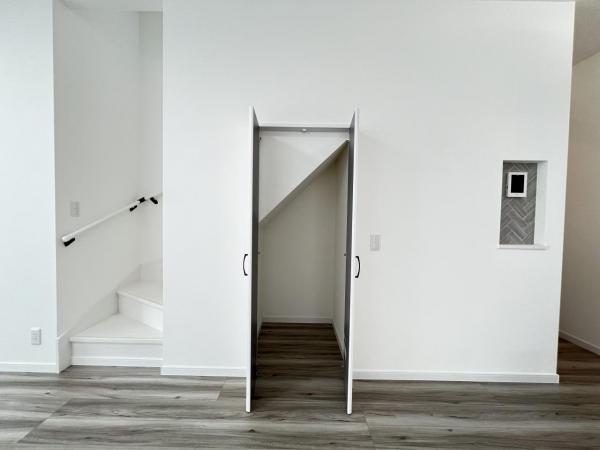 横須賀市鴨居１丁目 戸建 リビング