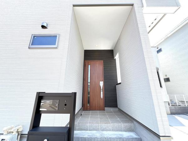 横須賀市鴨居１丁目 戸建 玄関