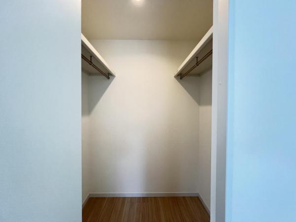 横須賀市鴨居１丁目 戸建 ウォークインクローゼット